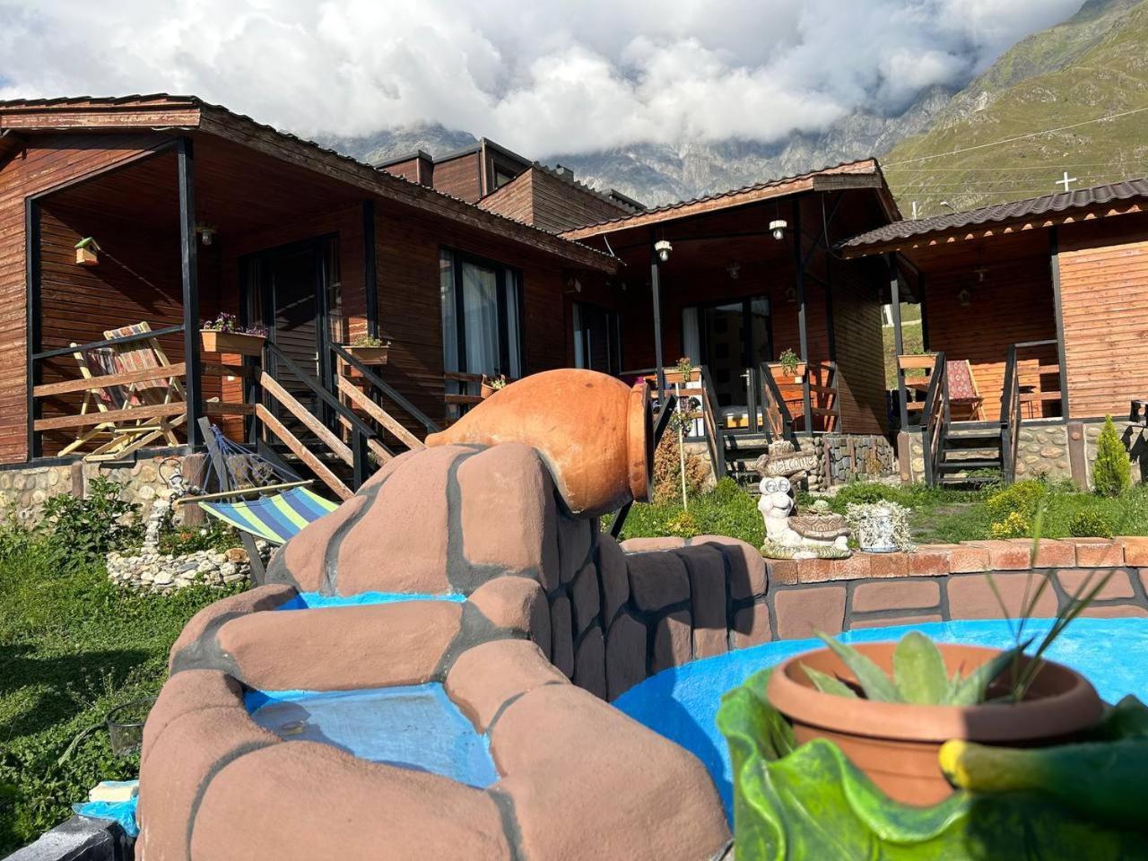 Panorama Cottages Kazbegi Exteriör bild